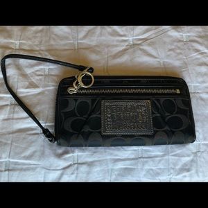 Pre-Owned Coach Wristlet/Wallet